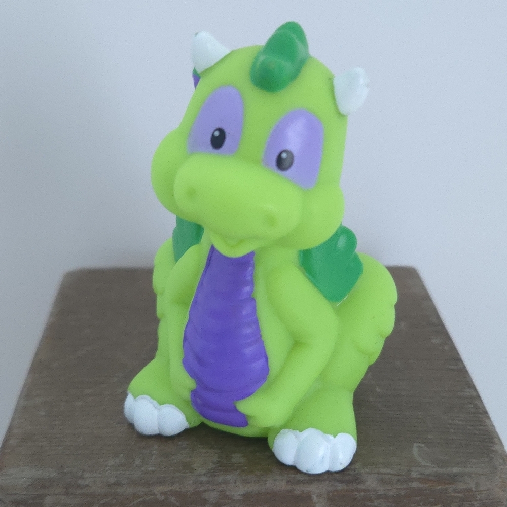 Fisher Price Little People Green Castle Dragon Figure 2003